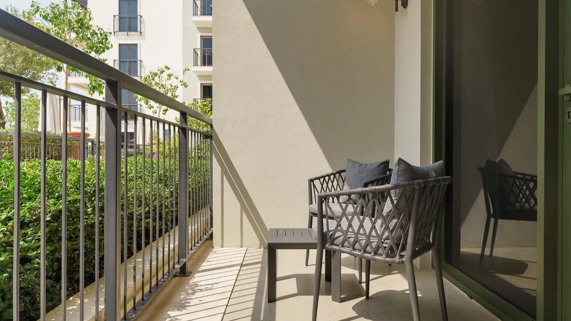 One Bedroom Apartment At Port De La Mer, Le Pont 3, 114,Jumeirah, Dubai 0*,